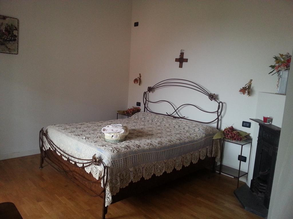 B&B Casa Dei Camini Bentivoglio Habitación foto